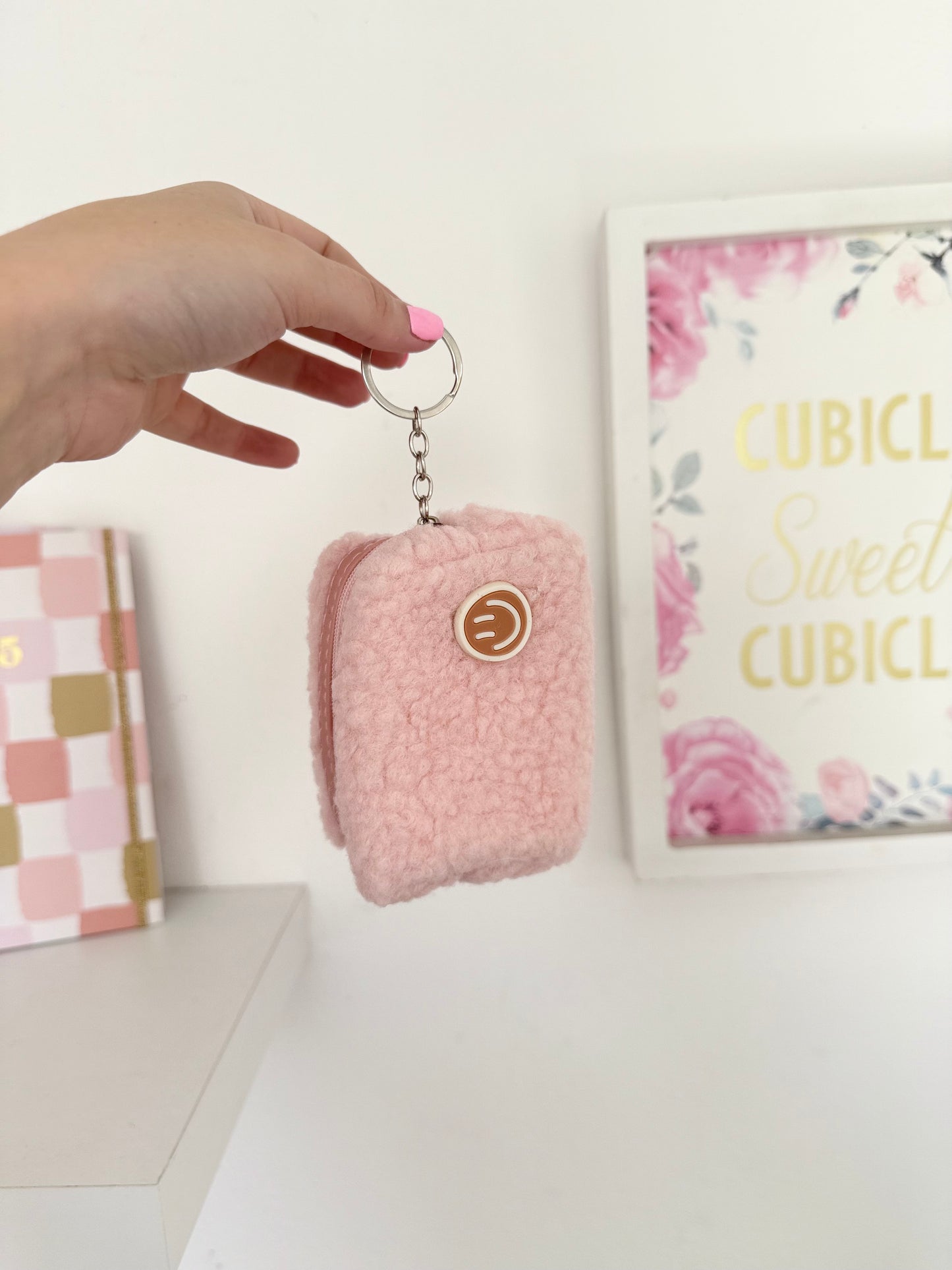 Llavero mini neceser rosa