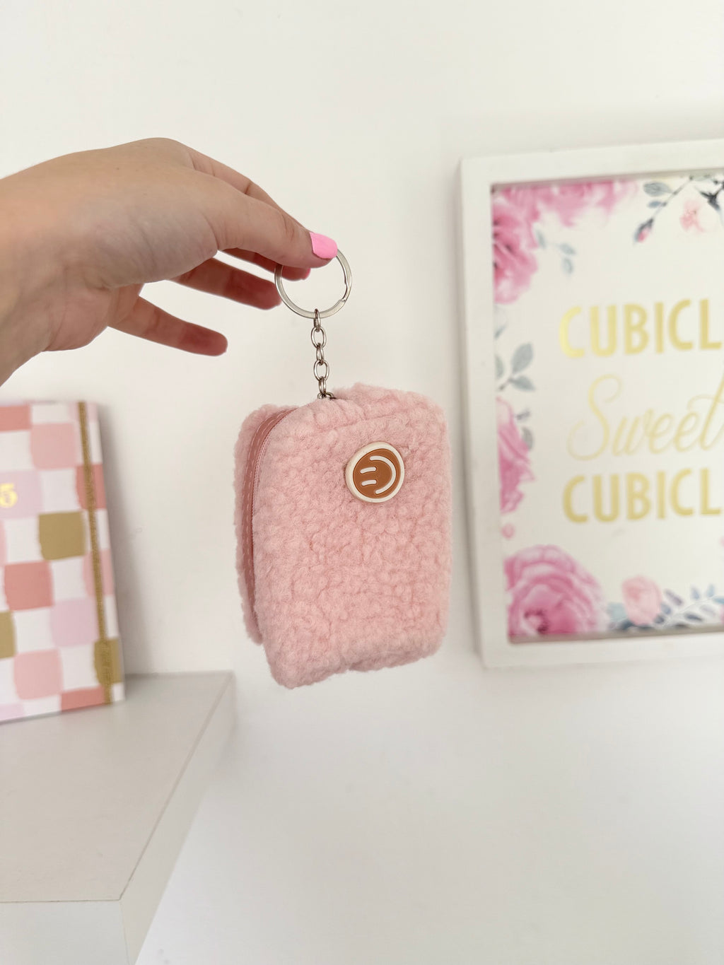 Llavero mini neceser rosa