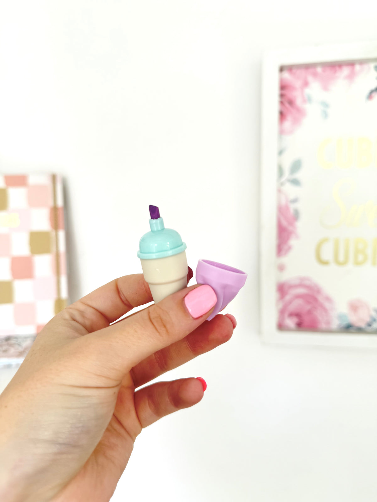 Mini resaltador helado en estuche